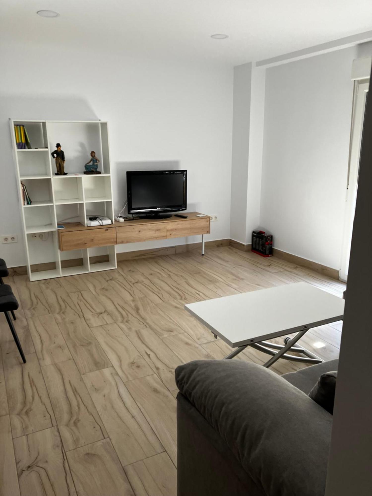 Apartamento En Camino De Ronda De Dos Habitaciones Y Salon غرناطة المظهر الخارجي الصورة